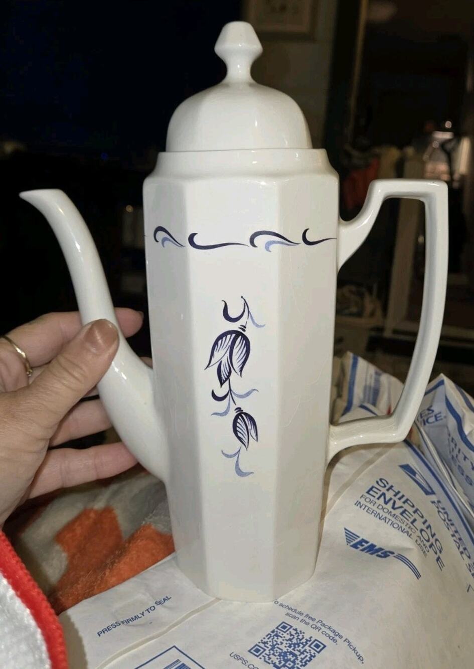 vintage grindley ascot avon blue coffee pot england satin white ironstone 2-6